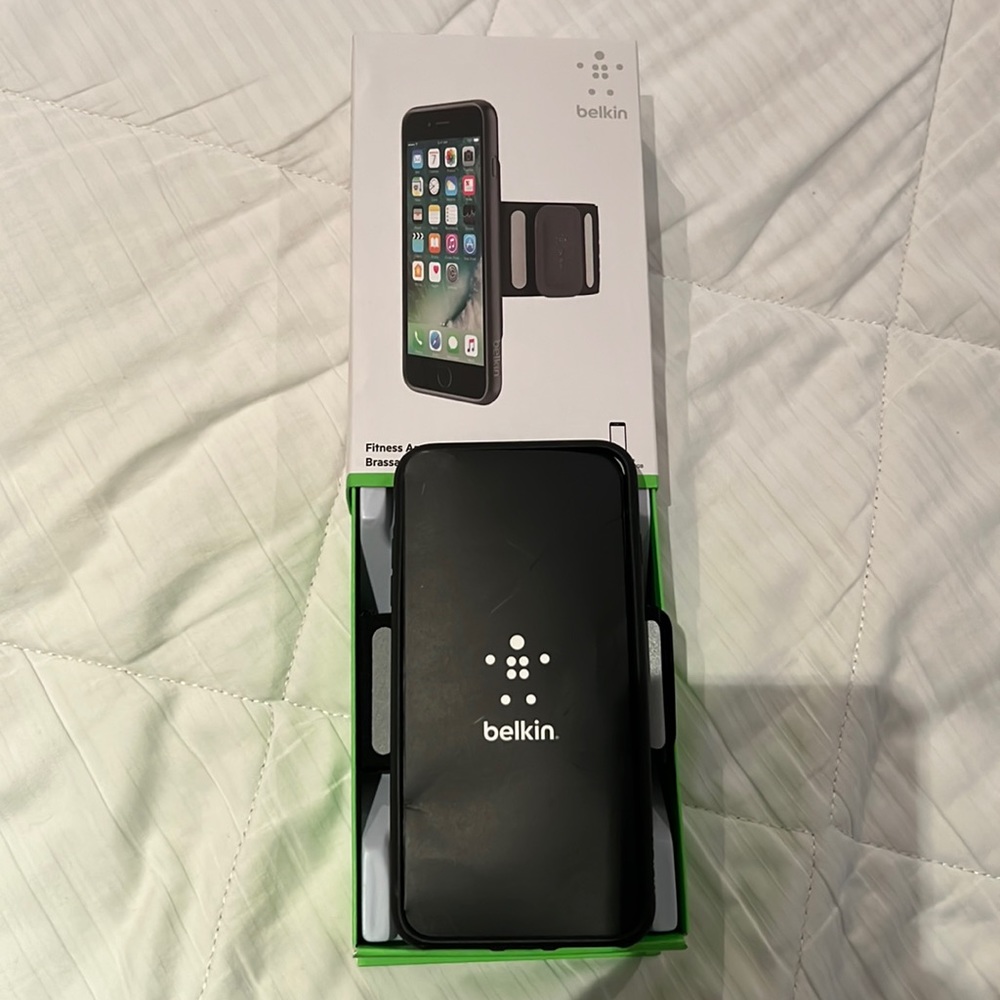 Belkin fitness armband gentle used a few times.